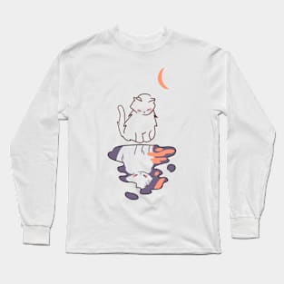 white cat looking down at its own reflection from moonlight Long Sleeve T-Shirt